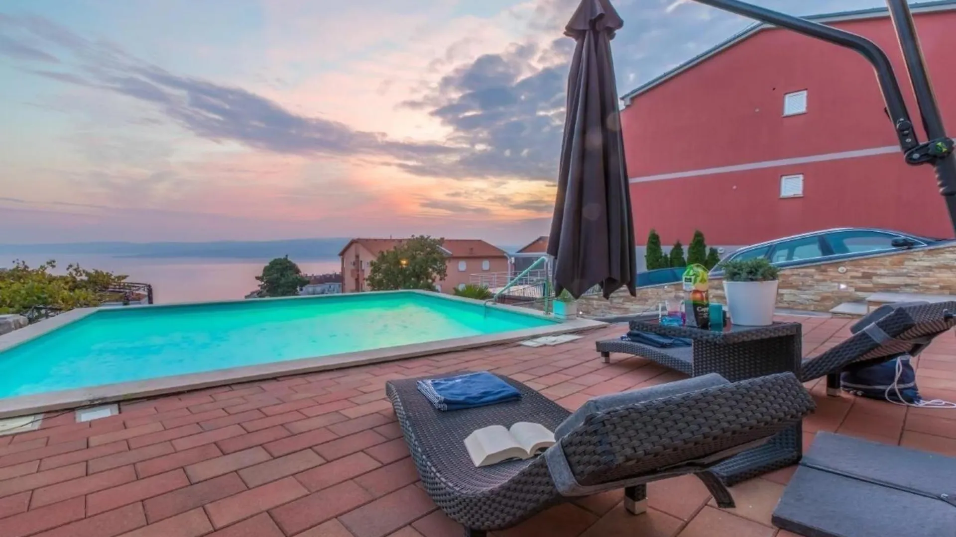 Schoene Wohnung In Crikvenica Mit Terrasse Und Gemeinschaftlichem Pool 0*,