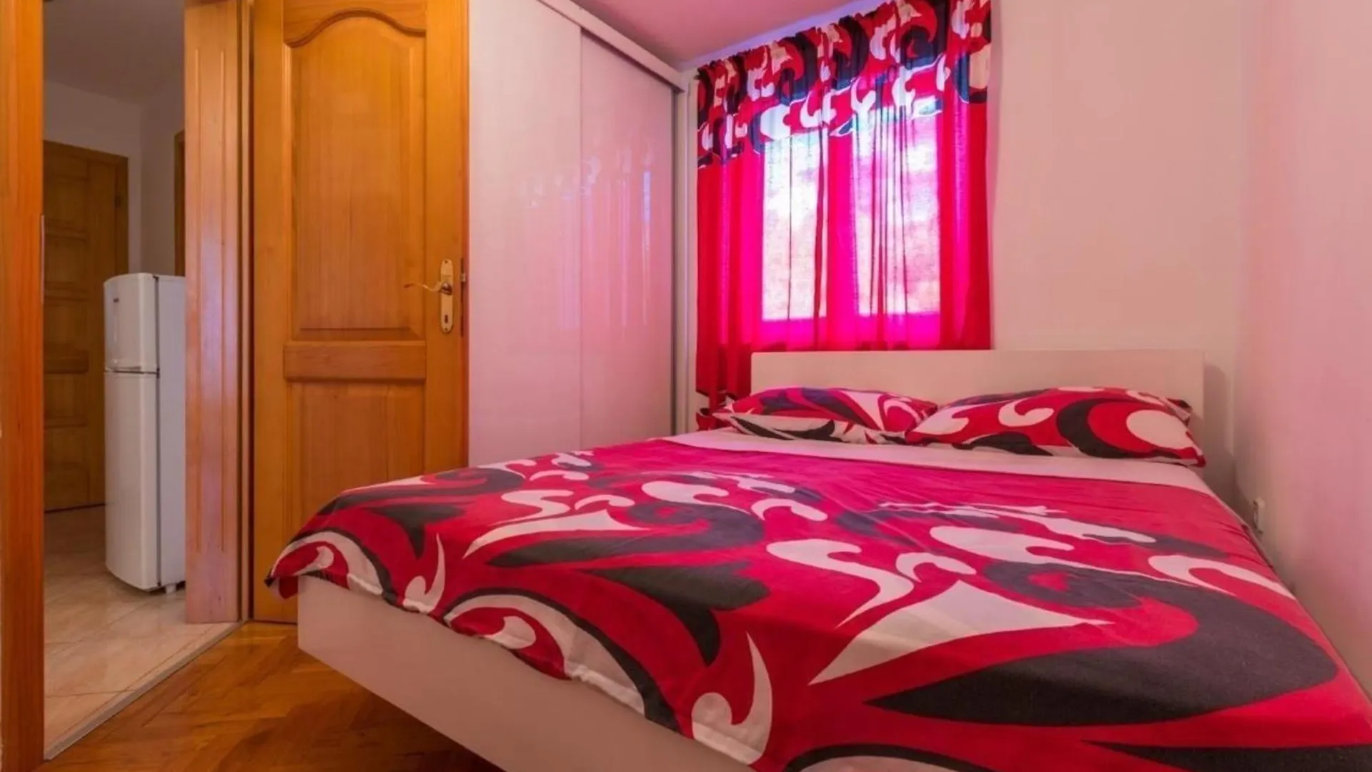 Schoene Wohnung In Crikvenica Mit Terrasse Und Gemeinschaftlichem Pool
